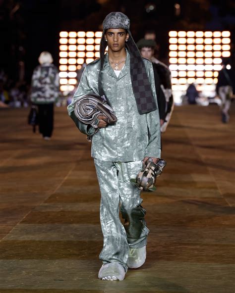 louis vuitton ss24 look